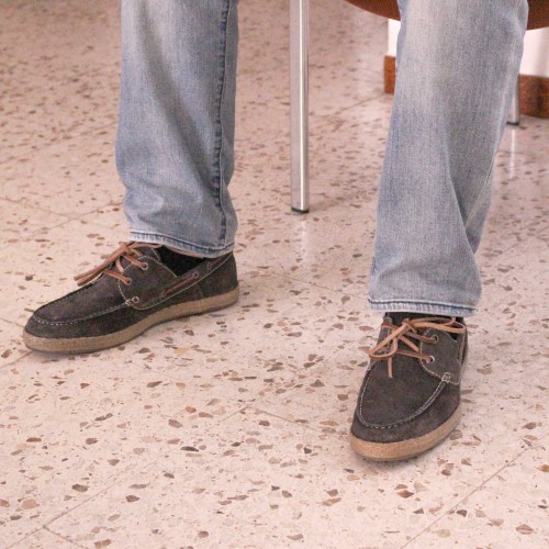 Chaussures en croûte de cuir à lacets modèle CALIFORNIA