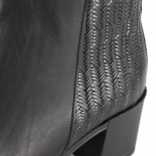 Bottines en cuir avec talon et détail tressé