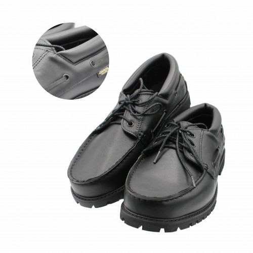 Chaussures bateau en cuir à lacets modèle KANCHEN