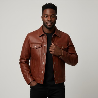 Veste en cuir style jean avec col classique et boutons pression