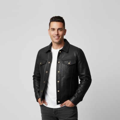 Veste en cuir style jean avec col classique et boutons pression