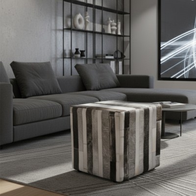 Tabouret pouf recouvert en véritable peau de vache 45x45x45 cm