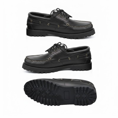 Chaussures bateau en cuir à lacets modèle BARREL