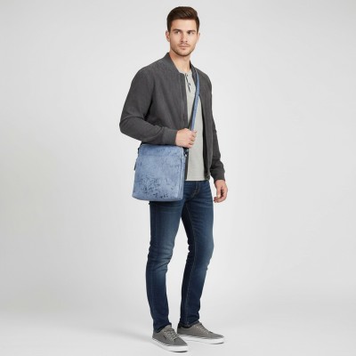 Sac bandoulière en cuir modèle NAGIB 30x25x9 cm