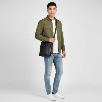 Sac bandoulière en cuir modèle NAGIB 30x25x9 cm