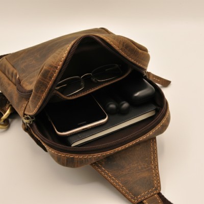 Sac bandoulière en cuir modèle DUNN 25x14x7 cm