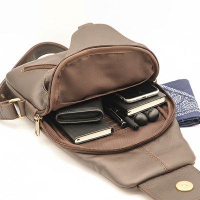 Sac bandoulière en cuir modèle ROTE 29x18x5 cm