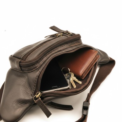 Banane en cuir avec plusieurs compartiments 26x12x6 cm