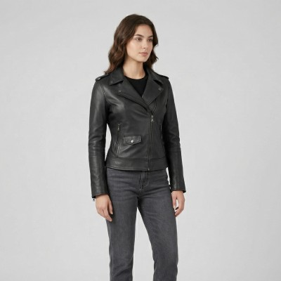Veste en cuir modèle PINKO avec fermeture zippée