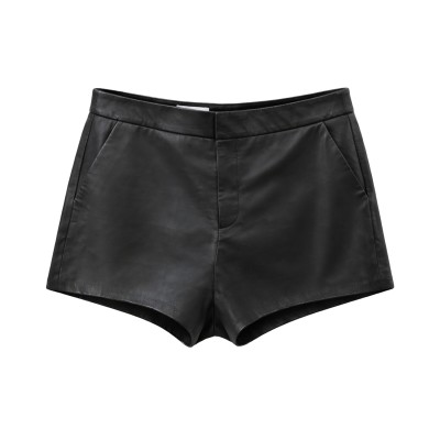 Short en cuir style années 2000