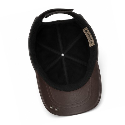 Casquette en Cuir avec Détail Décoratif et Fermeture Réglable