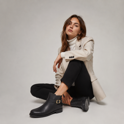 Bottines en cuir avec boucle et fermeture éclair modèle TENGA