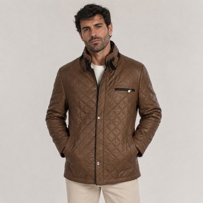 Veste en cuir rembourrée avec double fermeture et boucle
