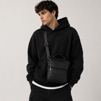 Sac bandoulière en cuir modèle OMEGA 20x26x6 cm