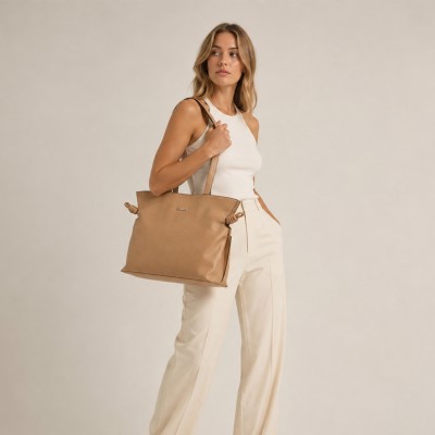 Grand sac clutch porté épaule en cuir 40x30x14 cm