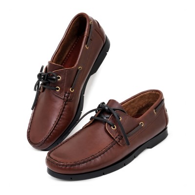 Chaussures bateau en cuir à lacets modèle HAMPTON